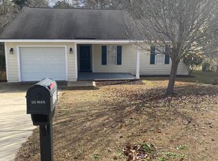 6329 Applewhite Rd, Fayetteville, NC 28304