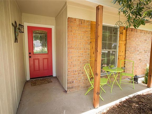 3rd image of 5501 Inglewood Ln