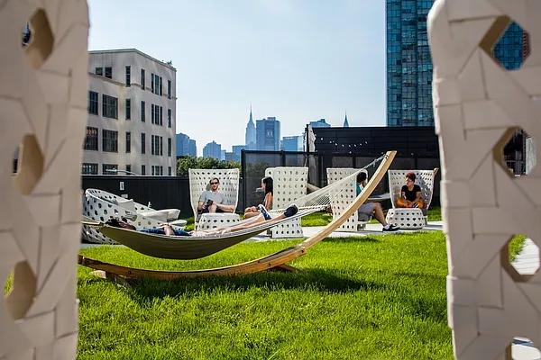 Rented by Brause Realty | media 13