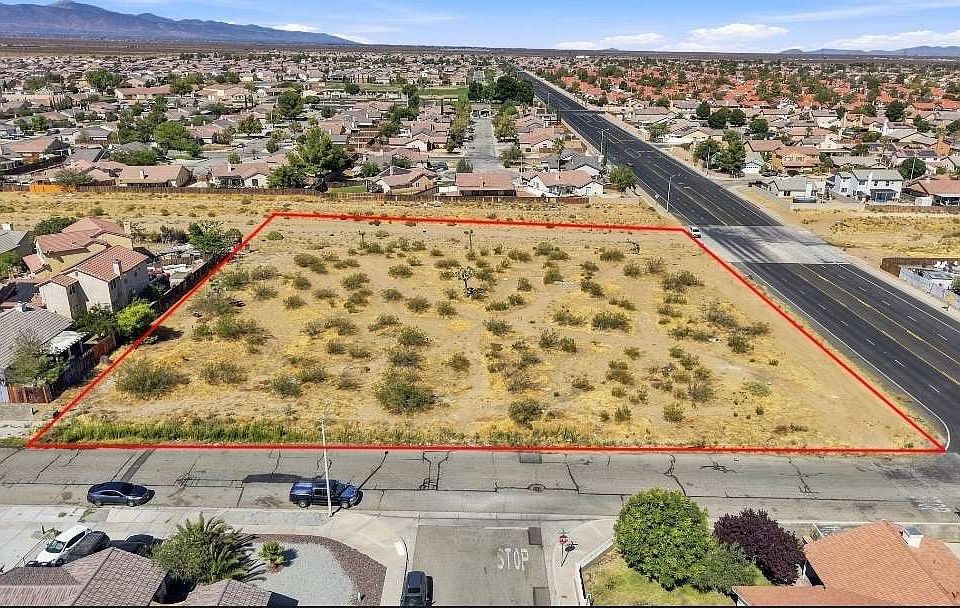 1st image of 5120 Delicious St