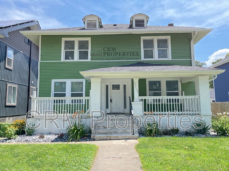 1st image of 3265 N Park Ave