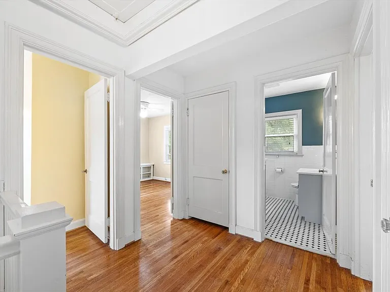 932 Woodrow Ave — Photo 52