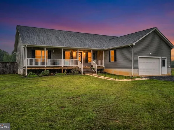 7295 Cornfield Ln, Rhoadesville, VA 22542