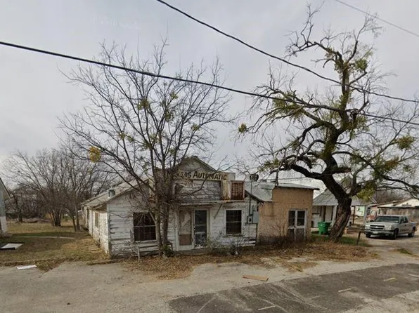 1400 S Concho St, Coleman, TX 76834