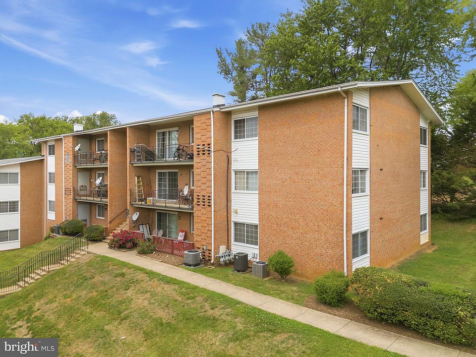 1st image of 635 Waterloo Rd APT 222