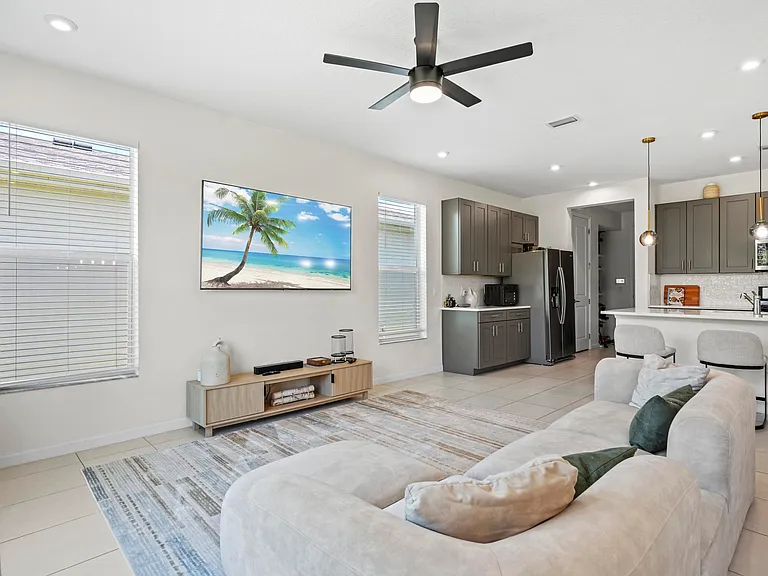 10700 SW Gloriana St — Photo 13