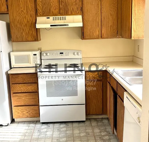 449 N 1465 W — Photo 1