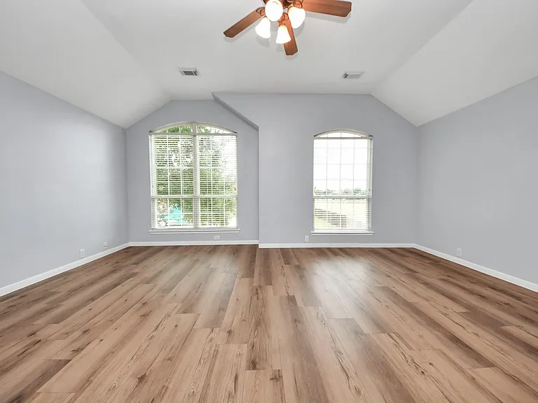 9002 Sundown Dr — Photo 31