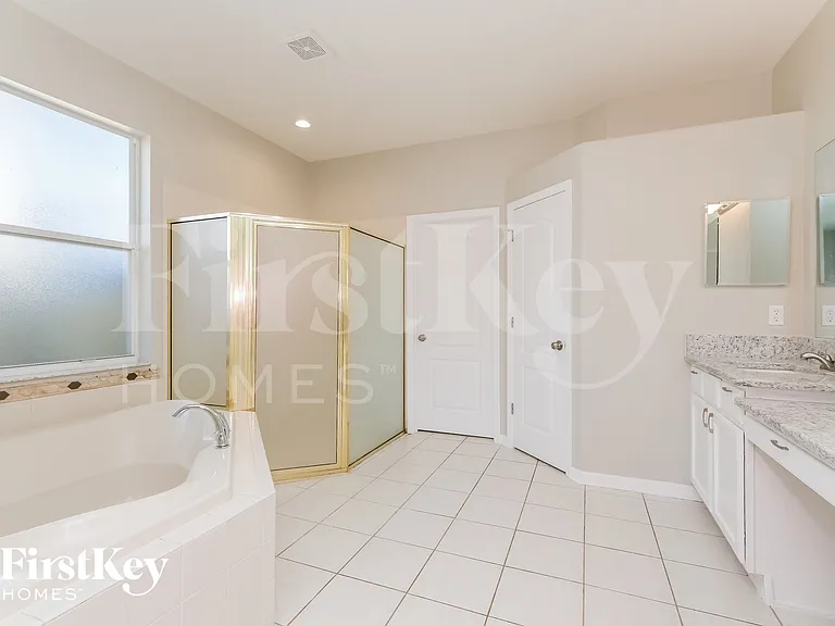 2210 Briana Dr — Photo 10