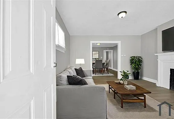 1097 21st Ave — Photo 7