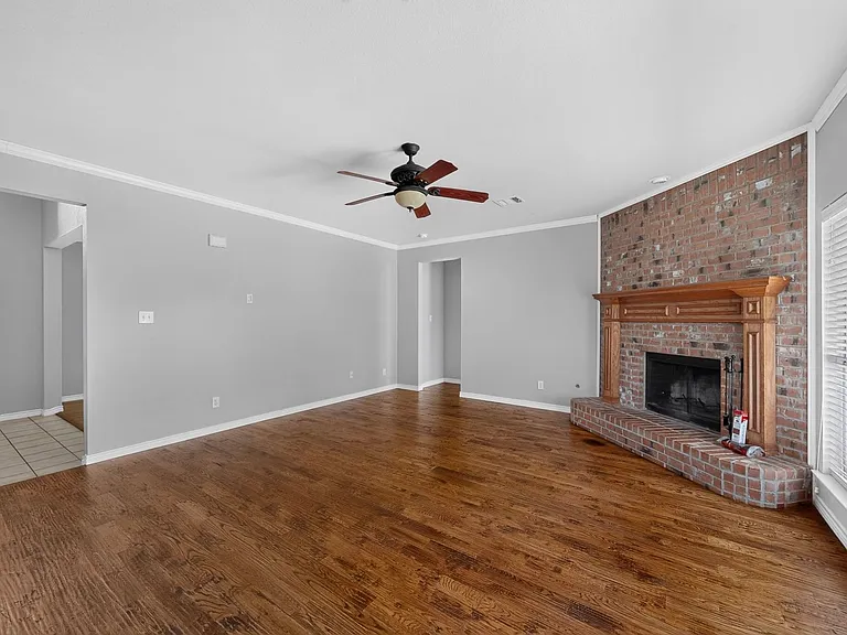 1236 Blue Brook Dr — Photo 11