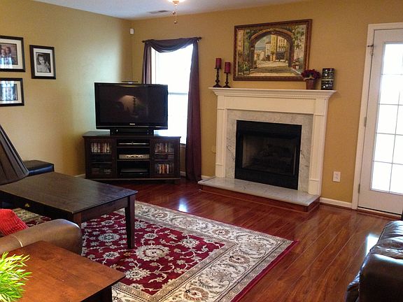 3rd image of 2933 Mimosa Ct