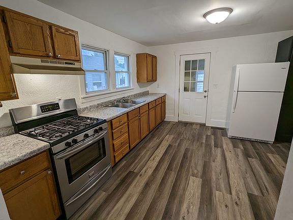 2nd image of 2145 N Jay St
