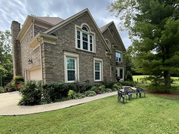 7102 Old Heady Rd, Louisville, KY 40299