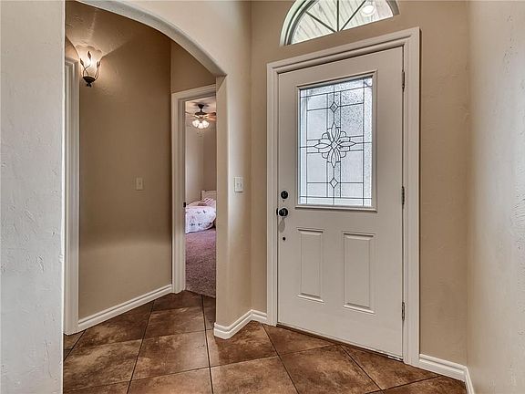 5th image of 43891 Hunters Hill Dr
