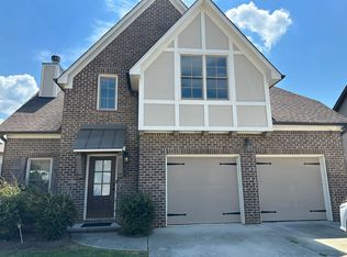 1089 Garnet Dr, Calera, AL 35040