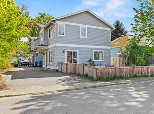 212 Oak St #A, Rogue River, OR 97537
