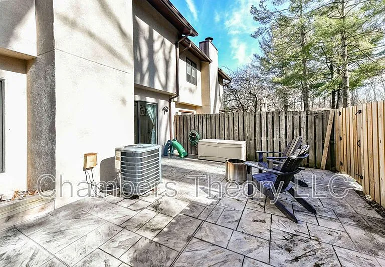 2318 Glade Bank Way — Photo 30