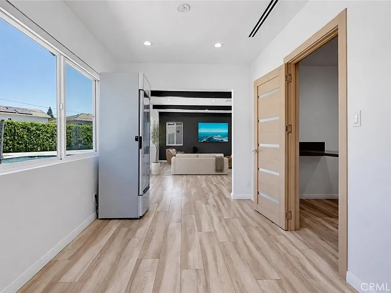 8740 Paso Robles Ave — Photo 13