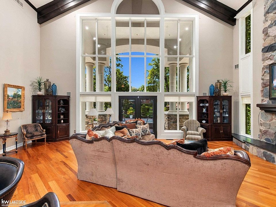 17455 Iris Cir, photo 23