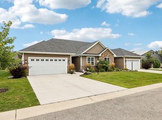 5203 Briarwood Cir, Racine, WI 53402