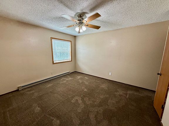 4th image of 1010 N Walnut St #T06