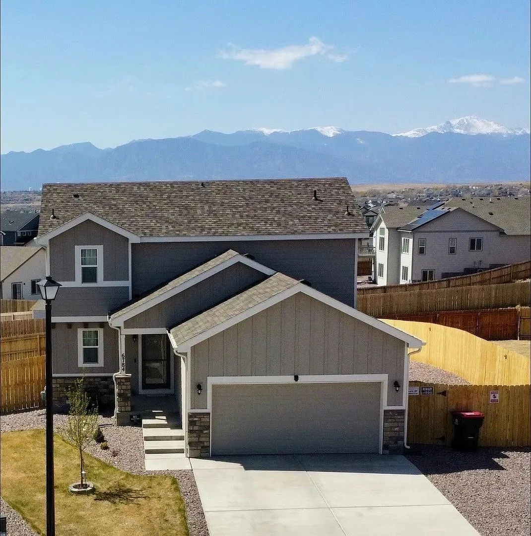 Building Photo - 6784 Skuna Dr