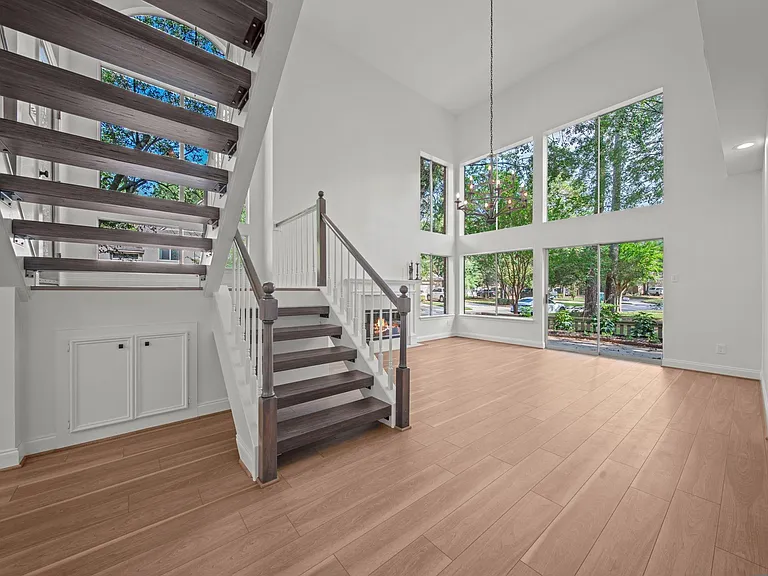 45 N Lakeridge Cir — Photo 8