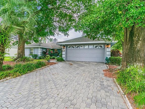 2nd image of 14935 Redcliff Dr