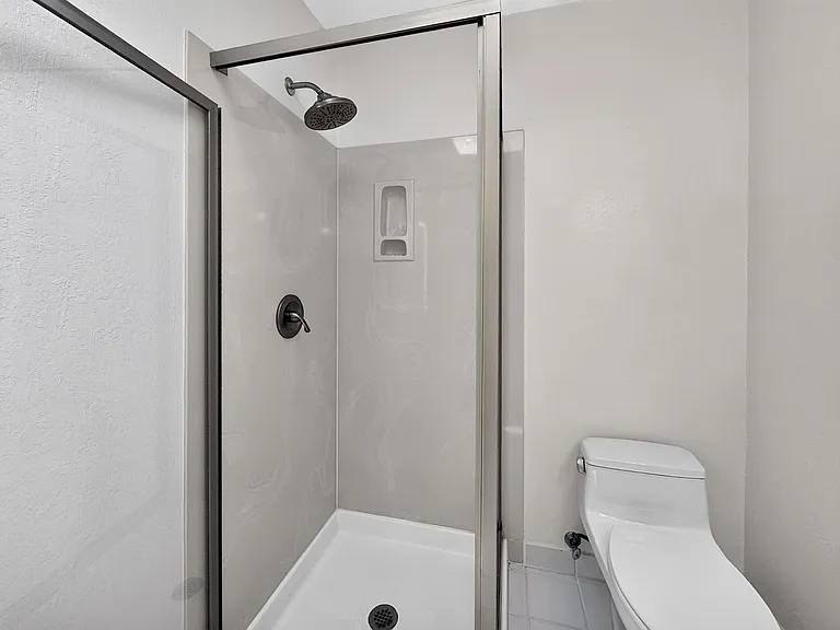 3221 Lunada Ln — Photo 22