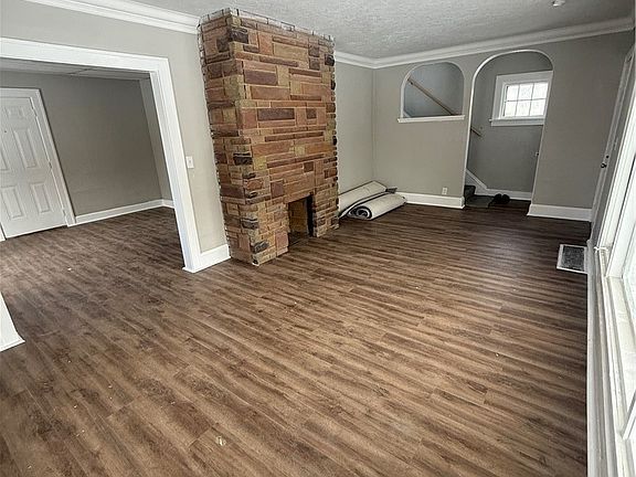 4th image of 10428 Park Heights Rd