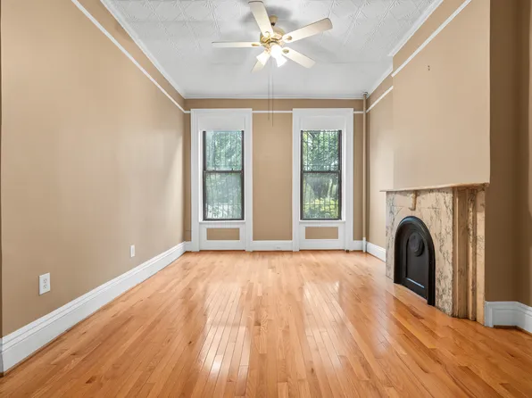 517 Clinton Street image 18 of 33