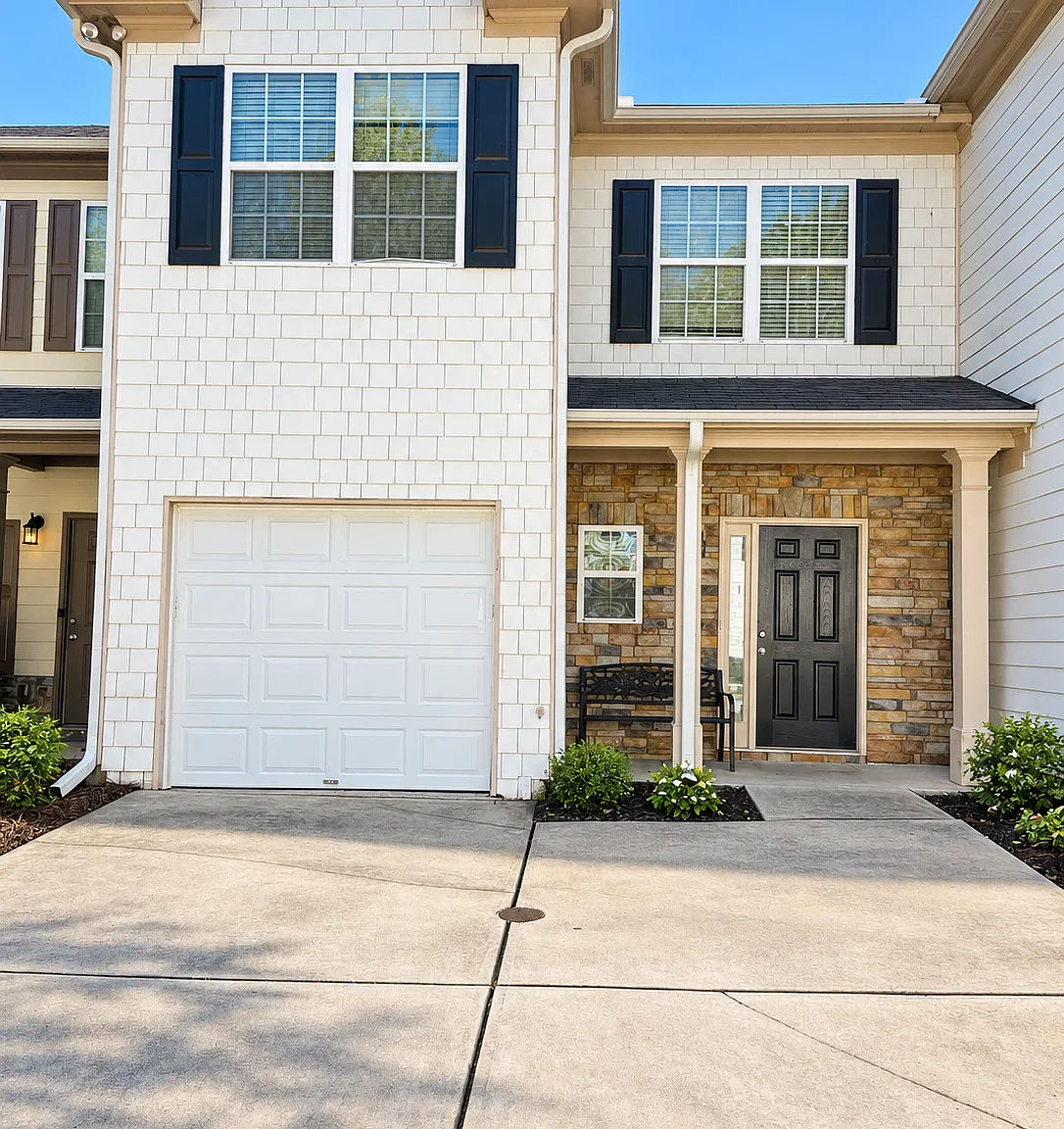 3 bed, 2.5 bath, 1568 sqft, $1,885 — Photo 2