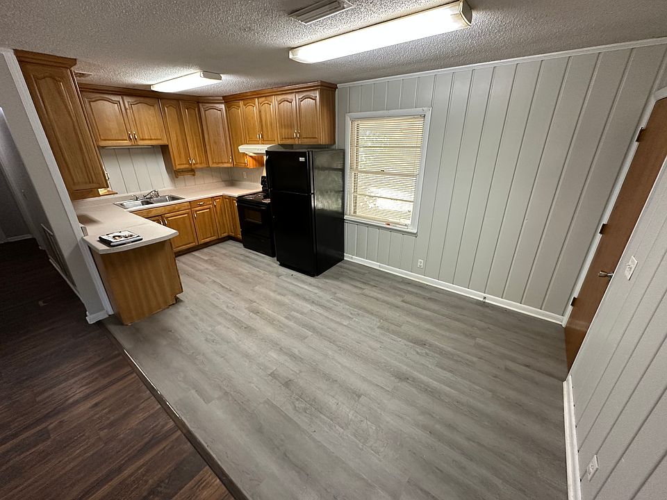 2nd image of 603 Massee Dr