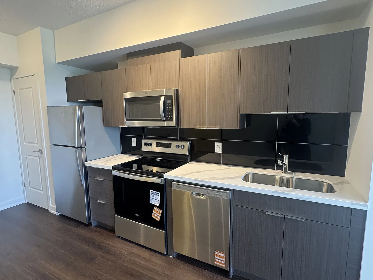 Yorkwood Condos — Photo 3