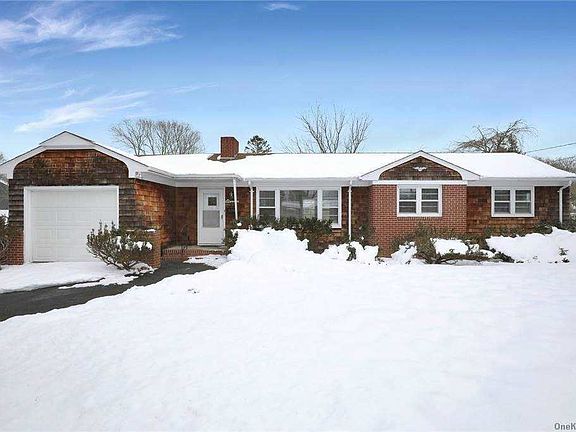2nd image of 11 Cherry Ln