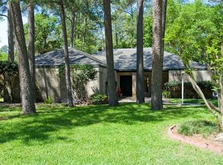 6614 Apple Valley Ln, Houston, TX 77069