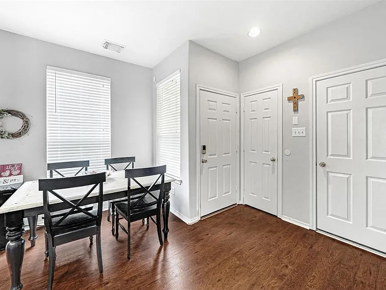 25214 Finchgrove Ln — Photo 5
