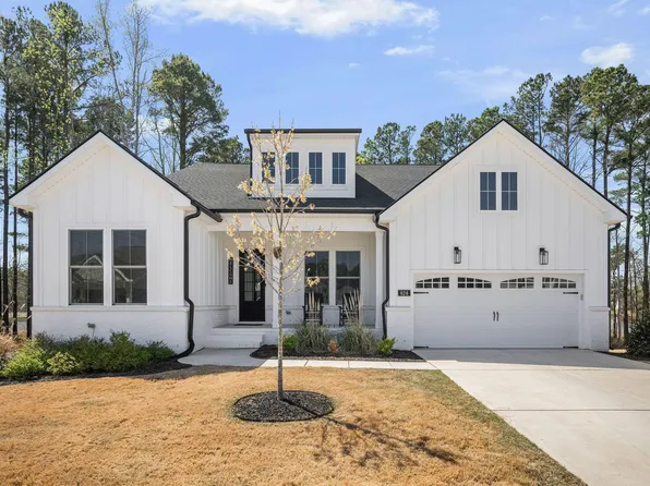 624 Long Lake Dr, Fuquay Varina, NC 27526