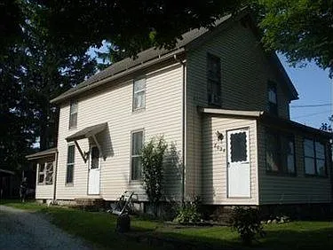 8024 French St photo 1