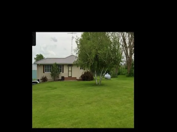 12432 County Road X Rd, Cuba City, WI 53807