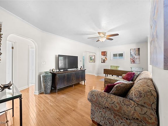 4th image of 1451 Blossom Park Ave