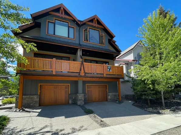 801 N 4th St #3, Canmore, AB T1W 2G9