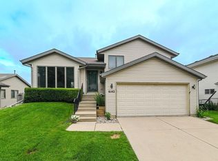 6142 Thornebury Dr, Madison, WI 53719