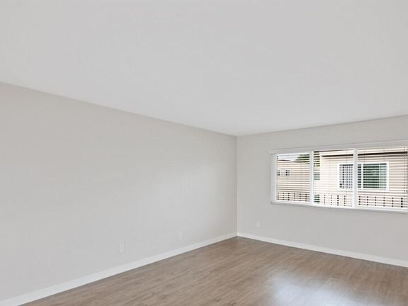 5th image of 21818 S Figueroa St #29