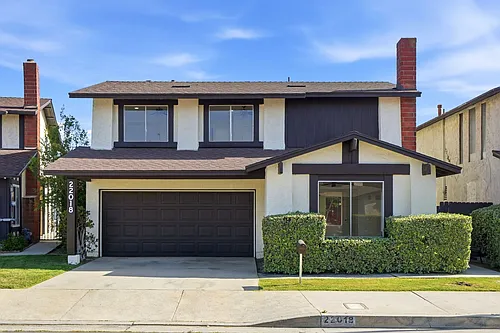 22018 Cantara St Photo 1