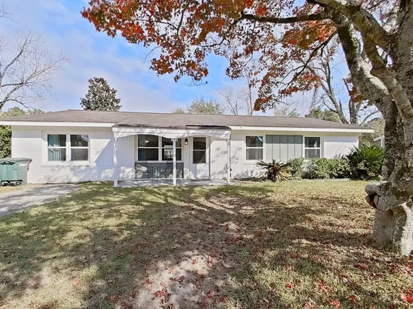 111 Royal Ave, Thomasville, GA 31792