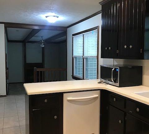 5th image of 101 Carlton Dr