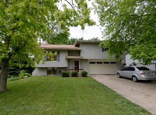 1010 Evergreen Ave, Bellevue, NE 68005