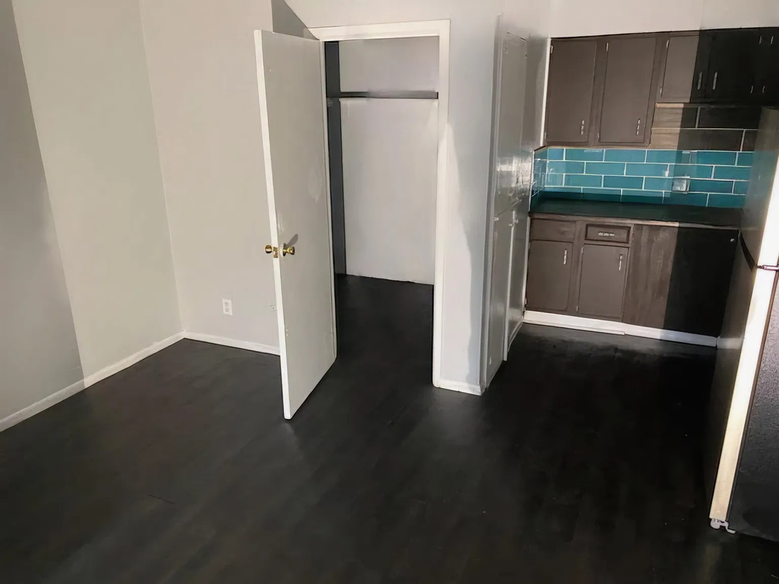 Studio, 625 sqft, $899 — Photo 2